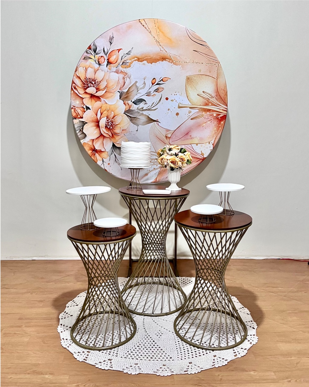 Kit Floral Laranjado - Mesas Trançadas - FestAí Pegue Monte