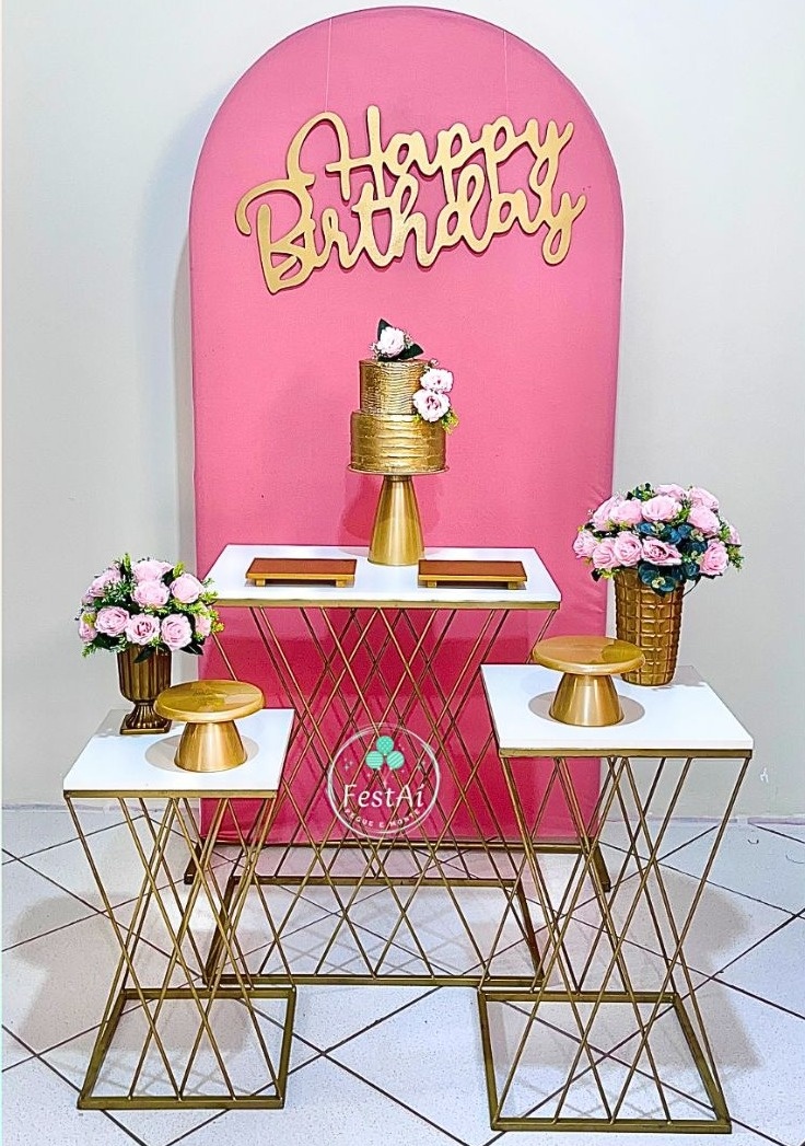 Kit Happy Bday Rose E Dourado - Composição Com Mesas Treliças - FestAí Pegue Monte
