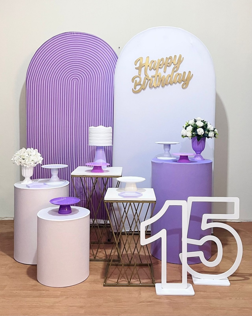 15 Anos Lilas E Branco - Composição Romano Duplo - FestAí Pegue Monte