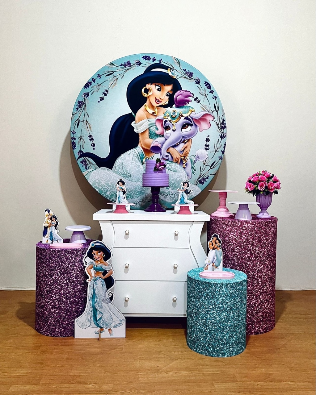 Princesa Jasmine Glitter - Kit Promocional Ouro - FestAí Pegue Monte