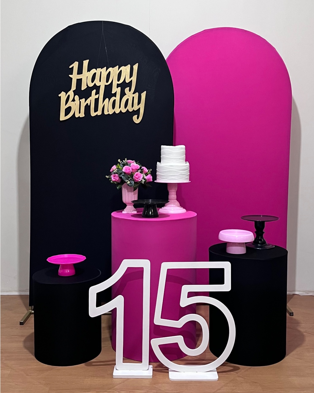 15 Anos Happy Bday - Pink E Preto Romano Duplo - FestAí Pegue Monte