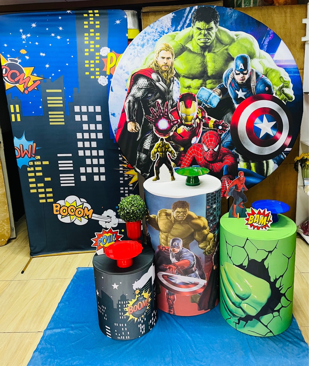 Kit Painel +Lateral Vingadores  - Tania Decorações 