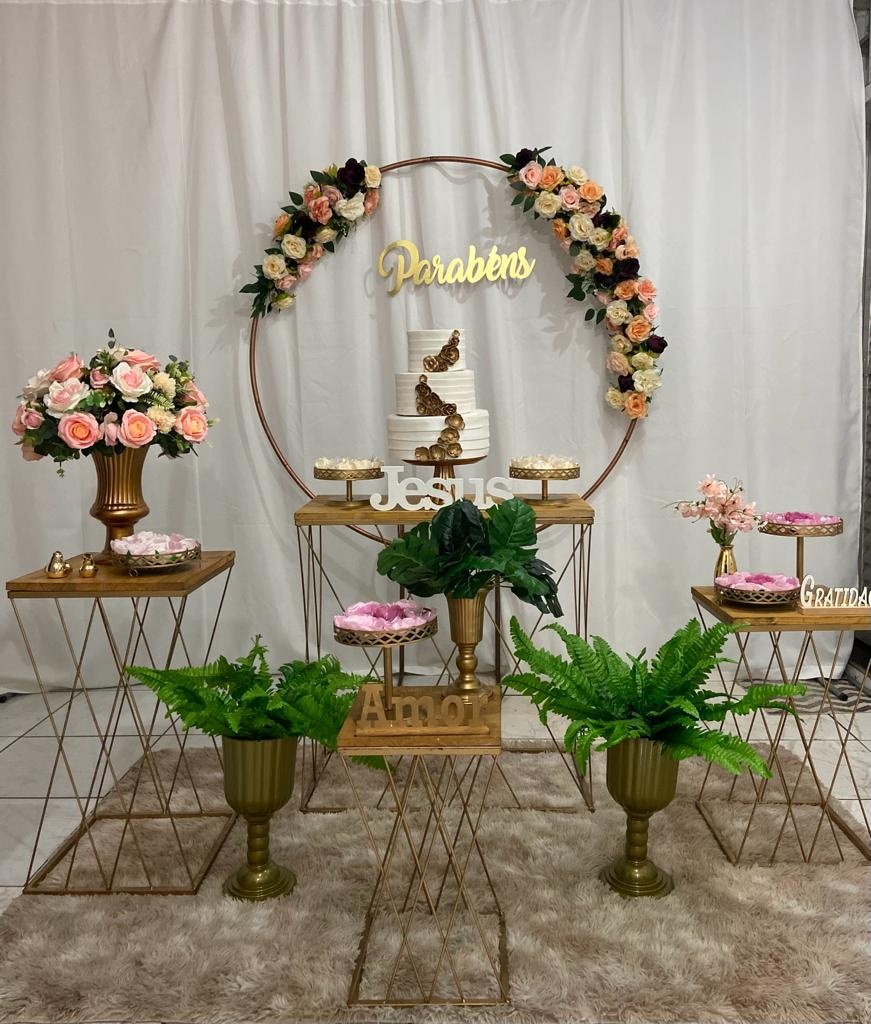 Arco de Flores Rosa E Salmon - Festa Fácil - Pegue e Monte Ipatinga