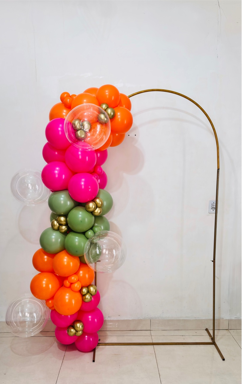 Arco de Baloes Grande Com Bubble - Drive-Tru - cricrilocacoes