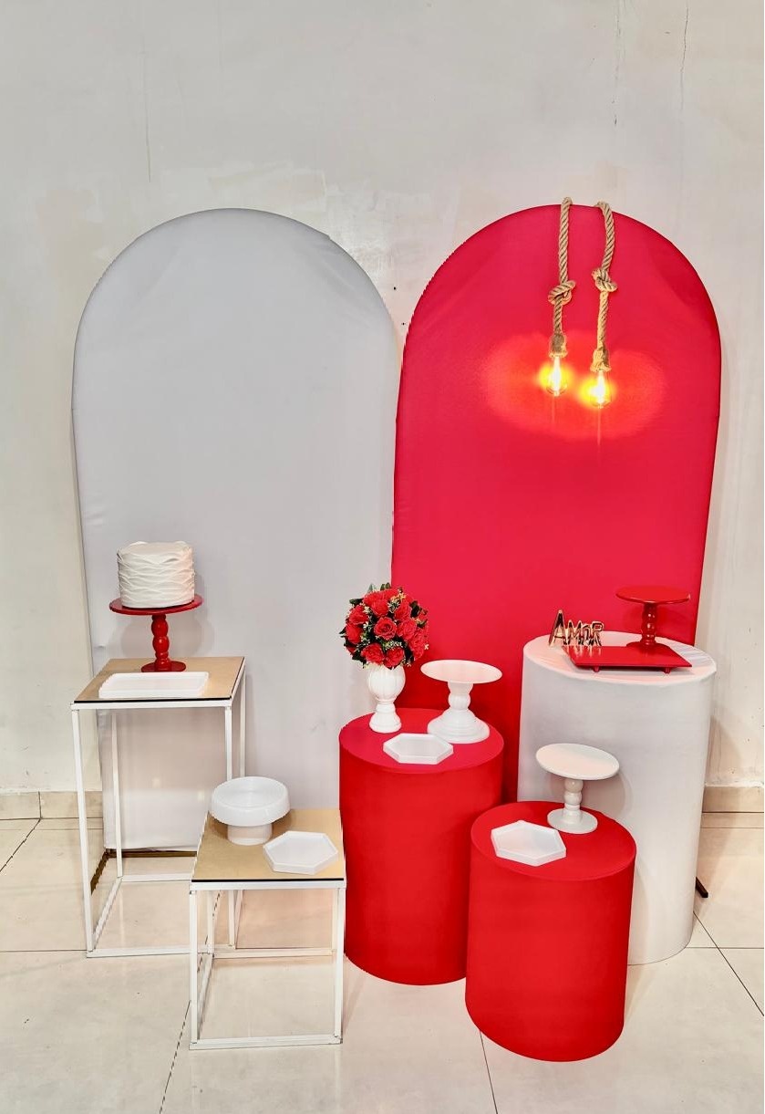 Vermelho E Branco (Composicao 055)(Mulher/Feminino) - cricrilocacoes