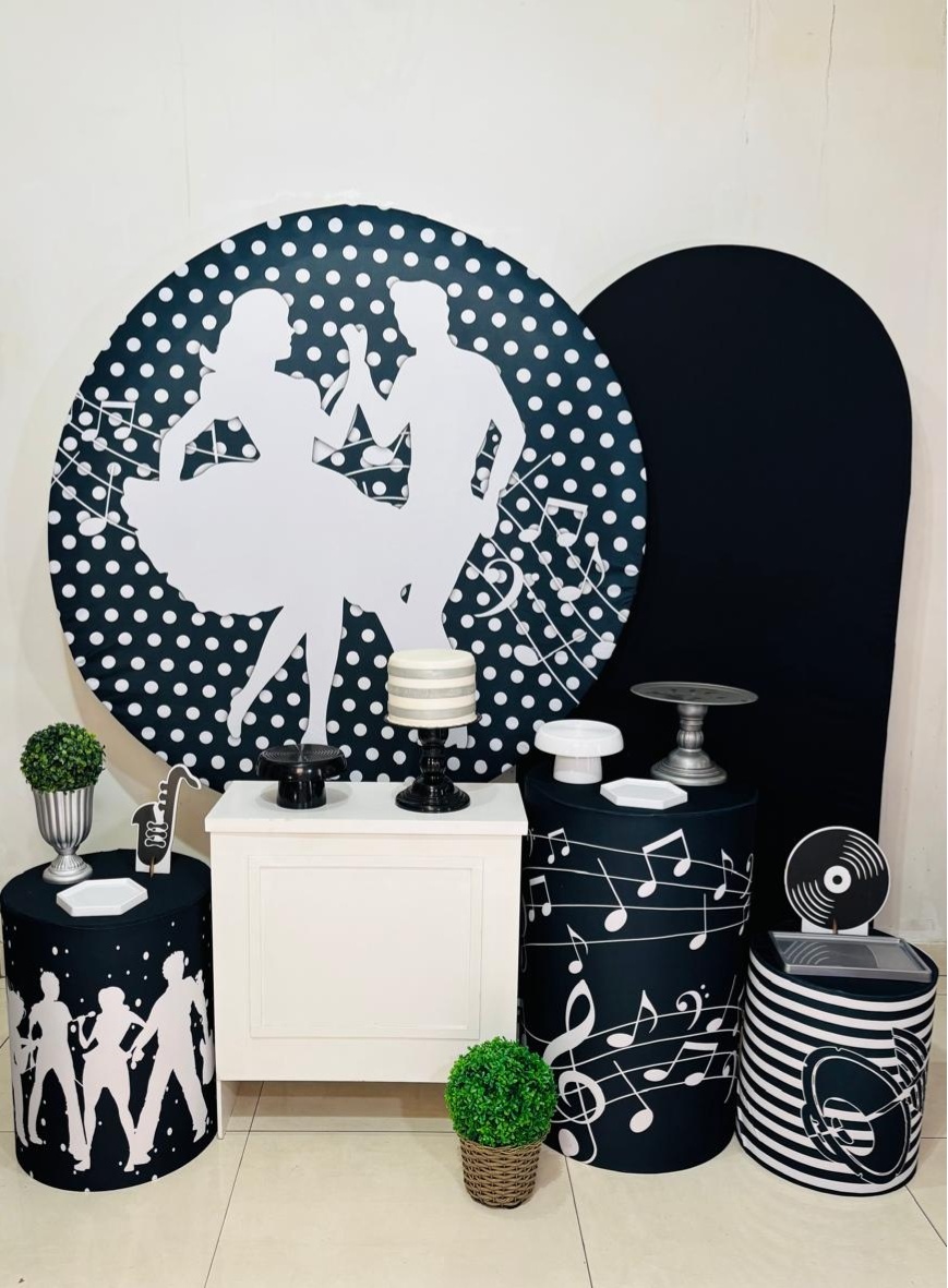 Anos 80 Preto E Branco (Kit Perola)(Homem/Masculino)(Feminino/Mulher)(2) - cricrilocacoes