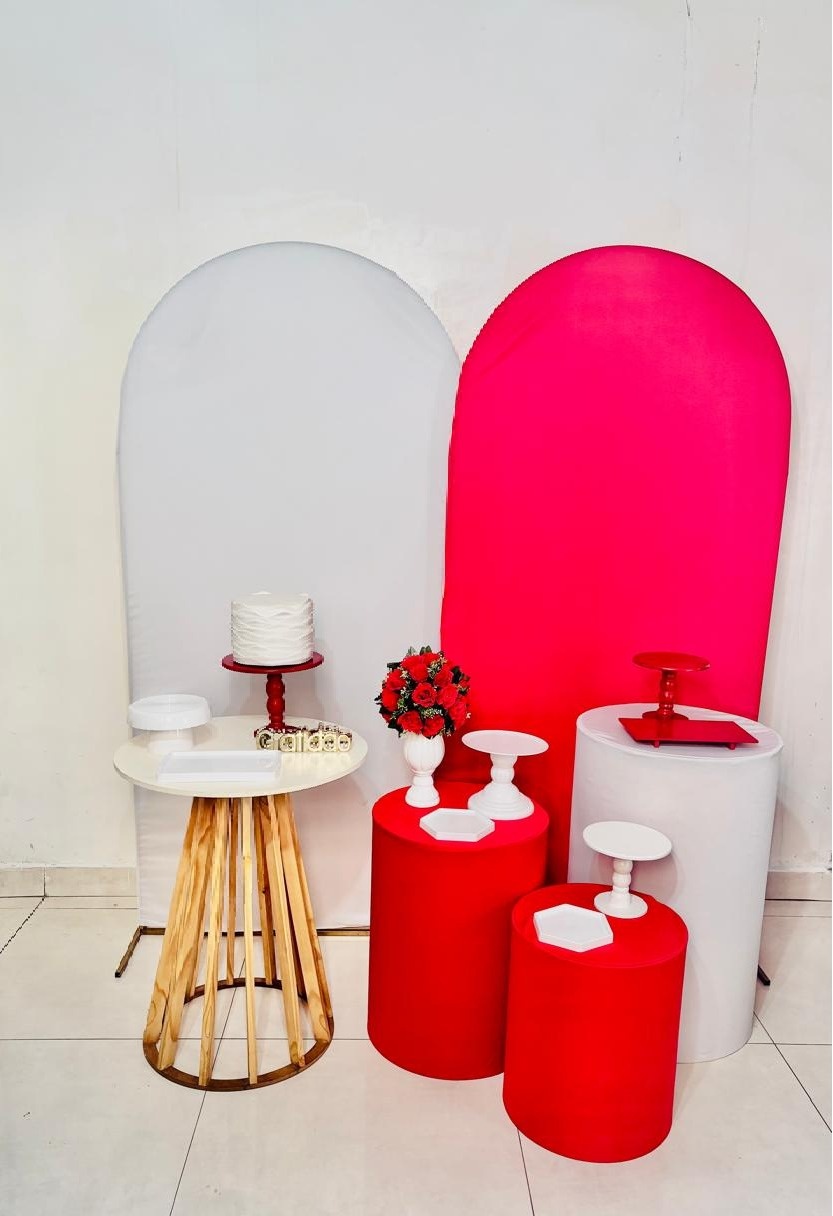 Vermelho E Branco (Composicao 056)(Mulher/Feminino) - cricrilocacoes