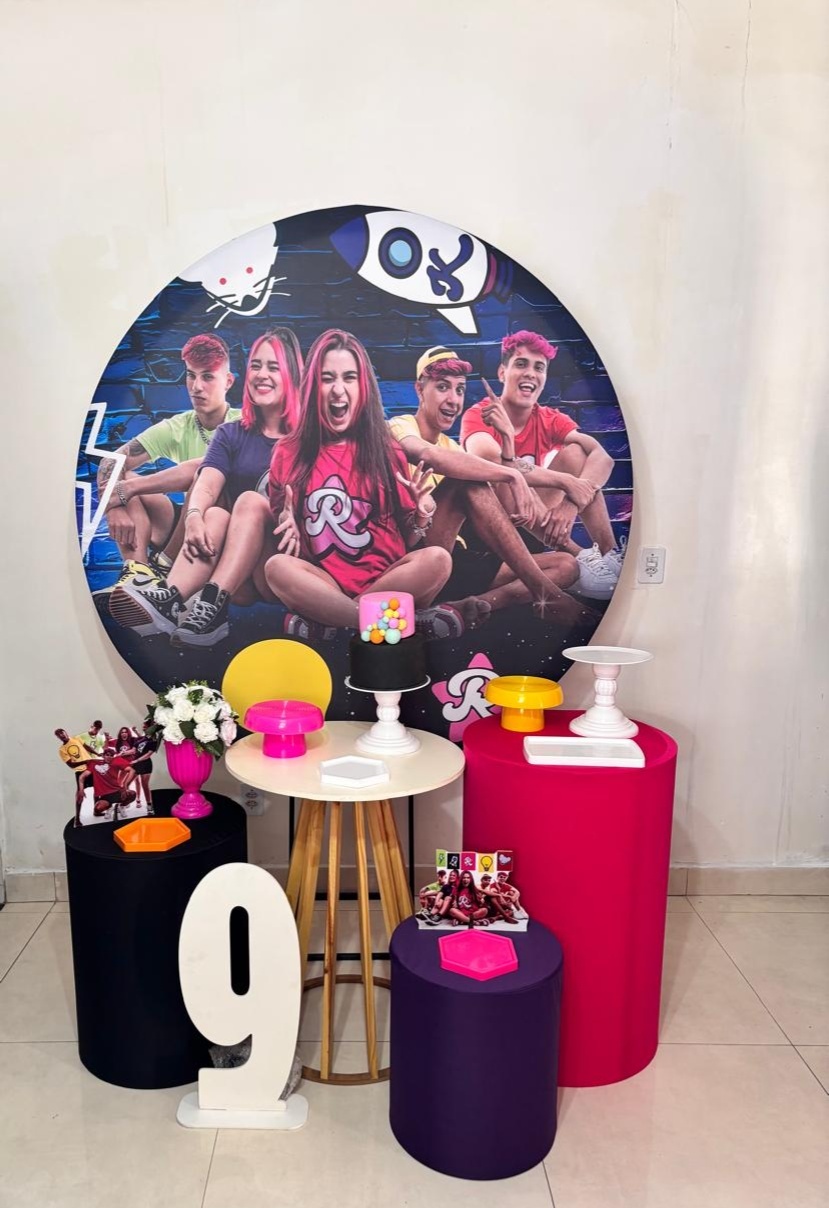 Grupo Rosas - Emily Vick (Kit Diamante Plus) - cricrilocacoes
