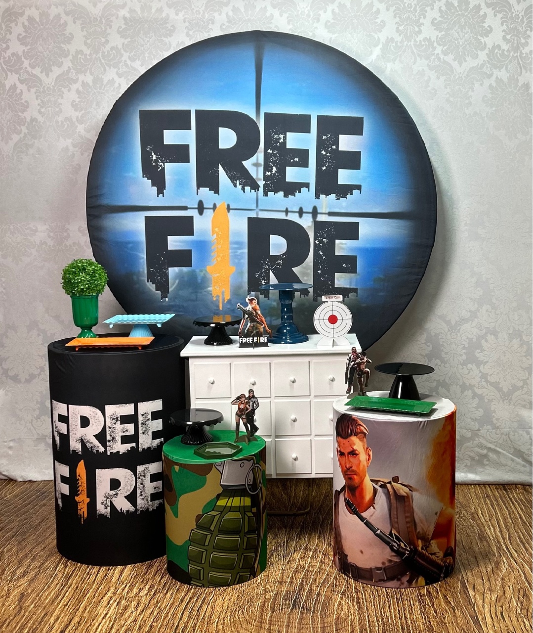 Kit Prata Free Fire - Élida Pegue e Monte 