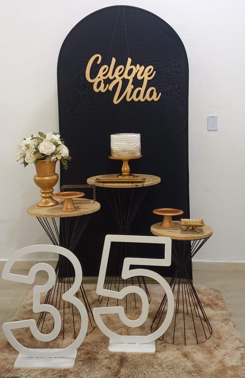 Romano Preto Com Dourado3 - Decorar  Festas e Locacoes