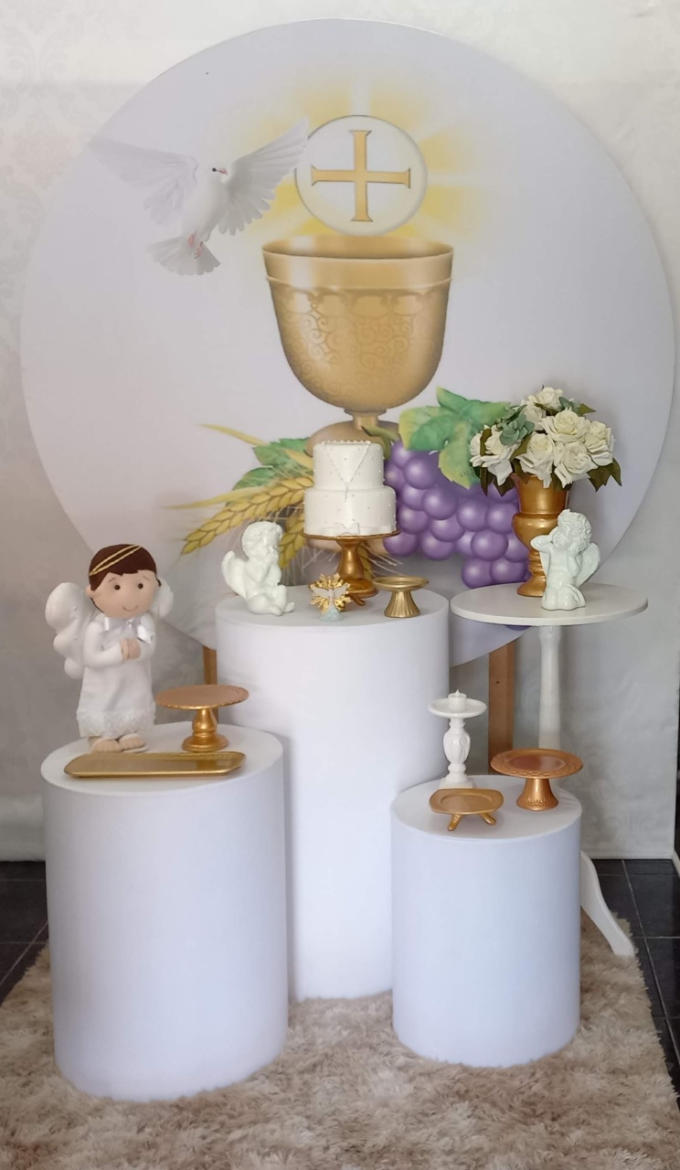 Eucaristia Dourado Carinho  - Decorar  Festas e Locacoes