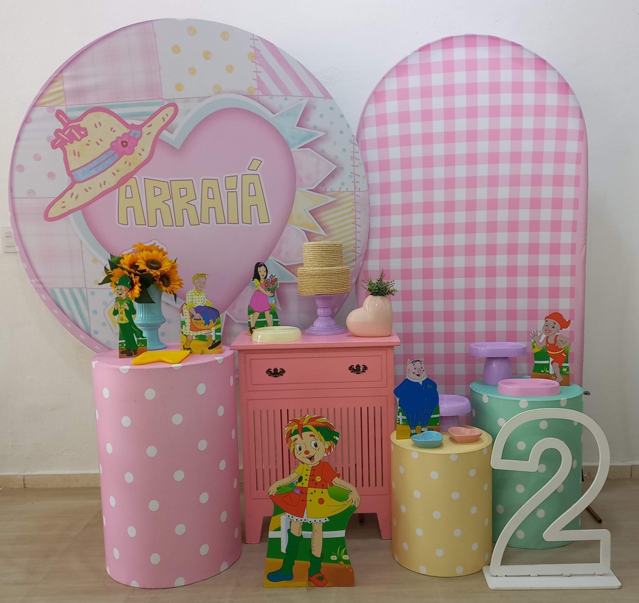 Arraial Rosa 2 - Decorar  Festas e Locacoes