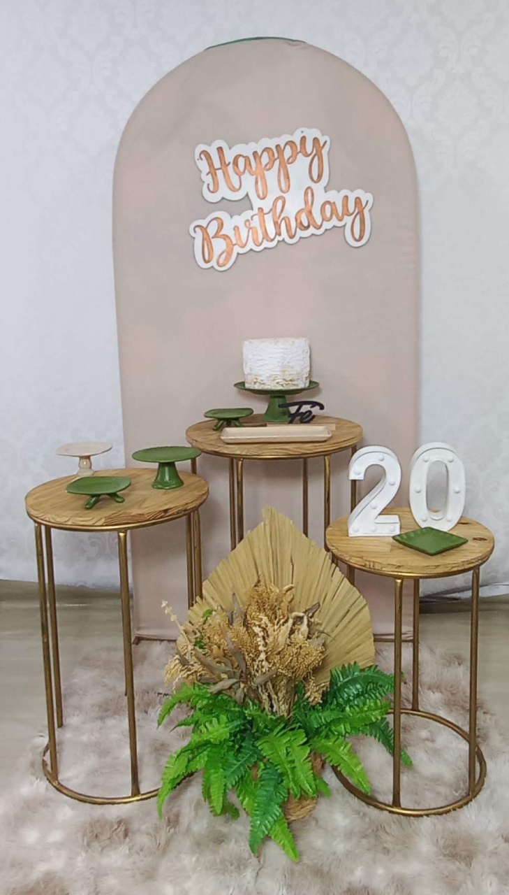 Verde Com Nude Romano  - Decorar  Festas e Locacoes