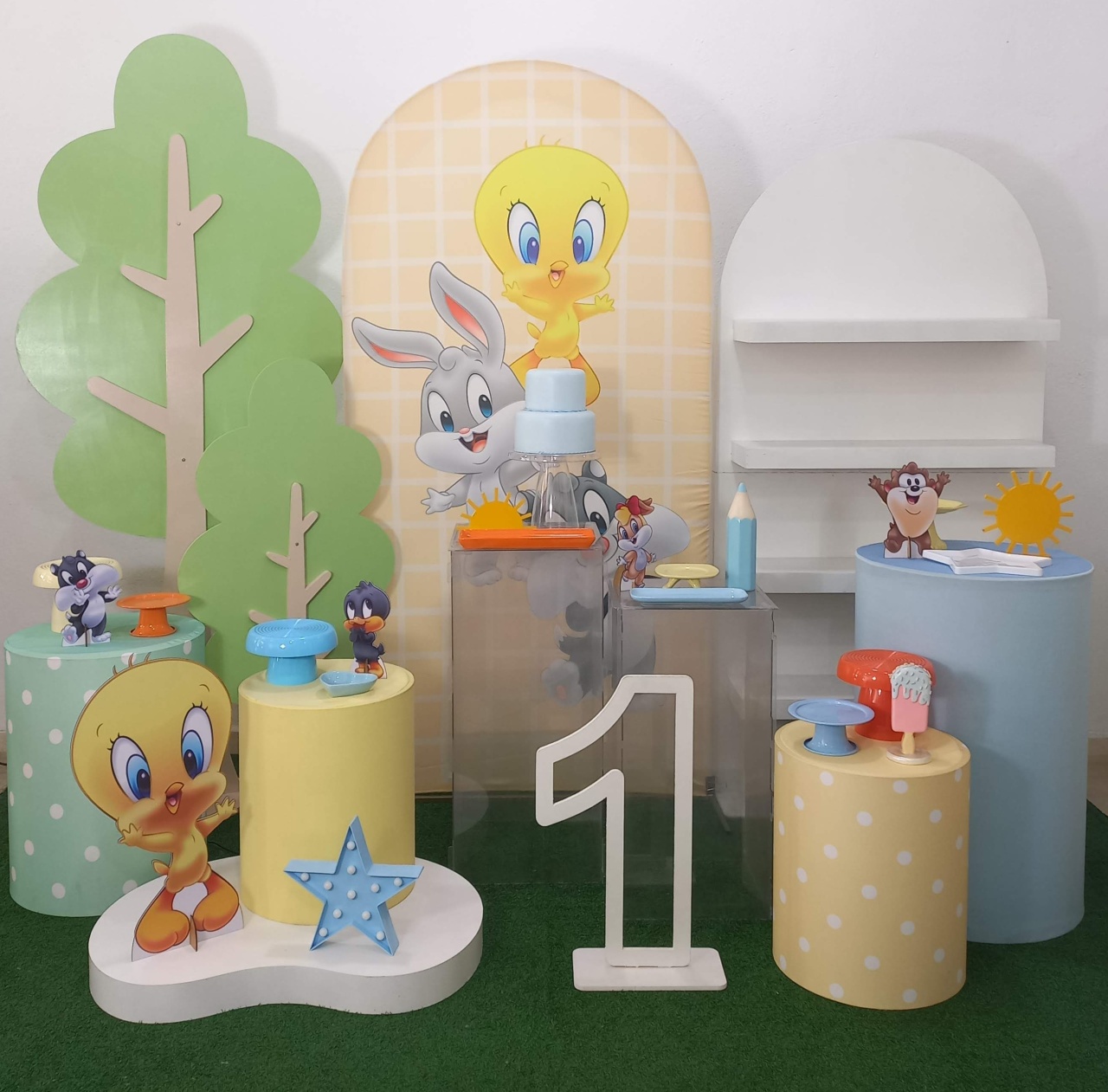 Looney Tunes  Luxo2 Numero Mdf  - Decorar  Festas e Locacoes