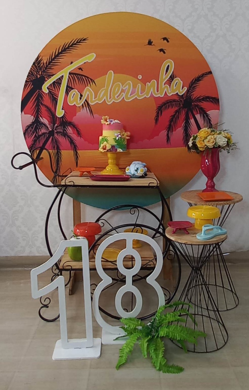 Tardezinha Com Cariinho Cha  - Decorar  Festas e Locacoes