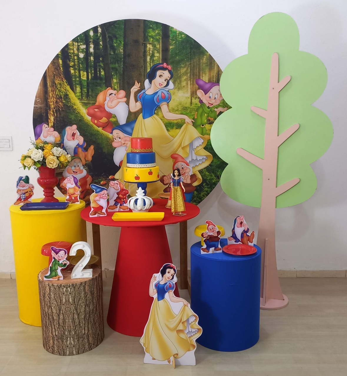 Branca de Neve - Decorar  Festas e Locacoes