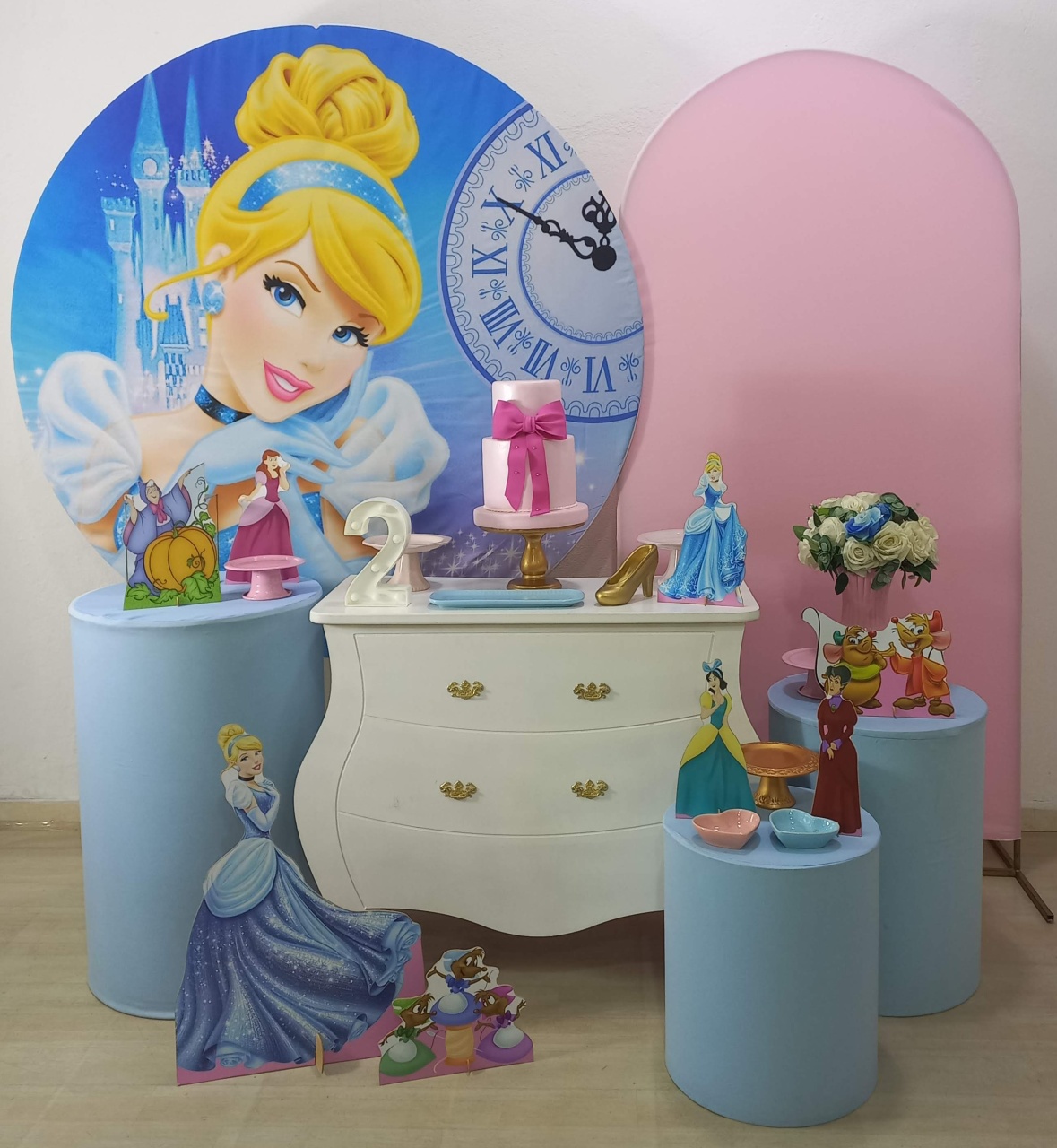 Cinderela  - Decorar  Festas e Locacoes