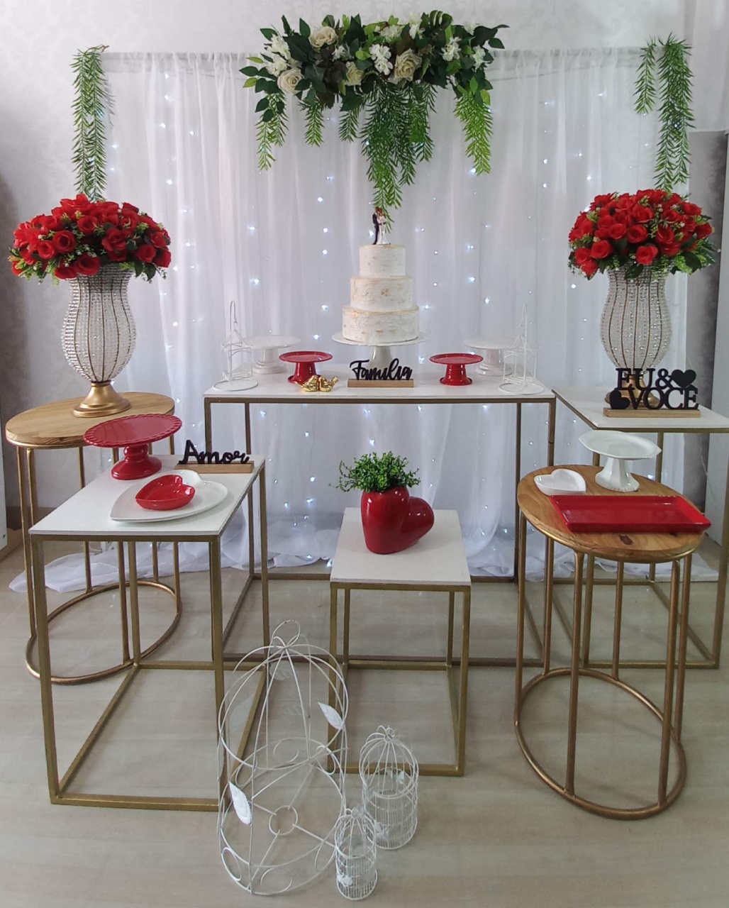 Branco Com Vermelho Led  - Decorar  Festas e Locacoes
