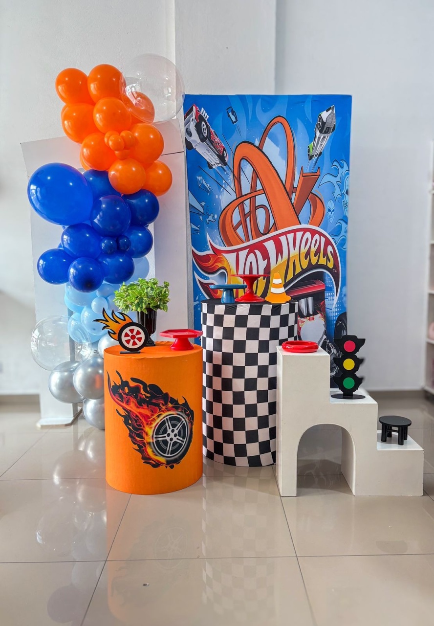 Hotwheels - Luxo  - Tetris Festa 
