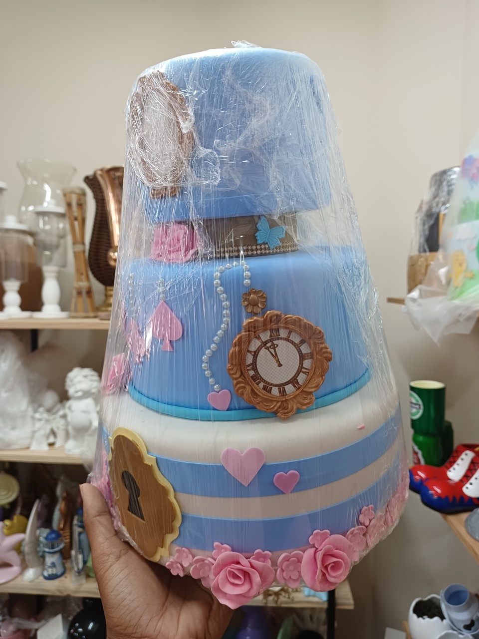 Alice No Pais das Maravilhas - maequerofestalocacoesbq