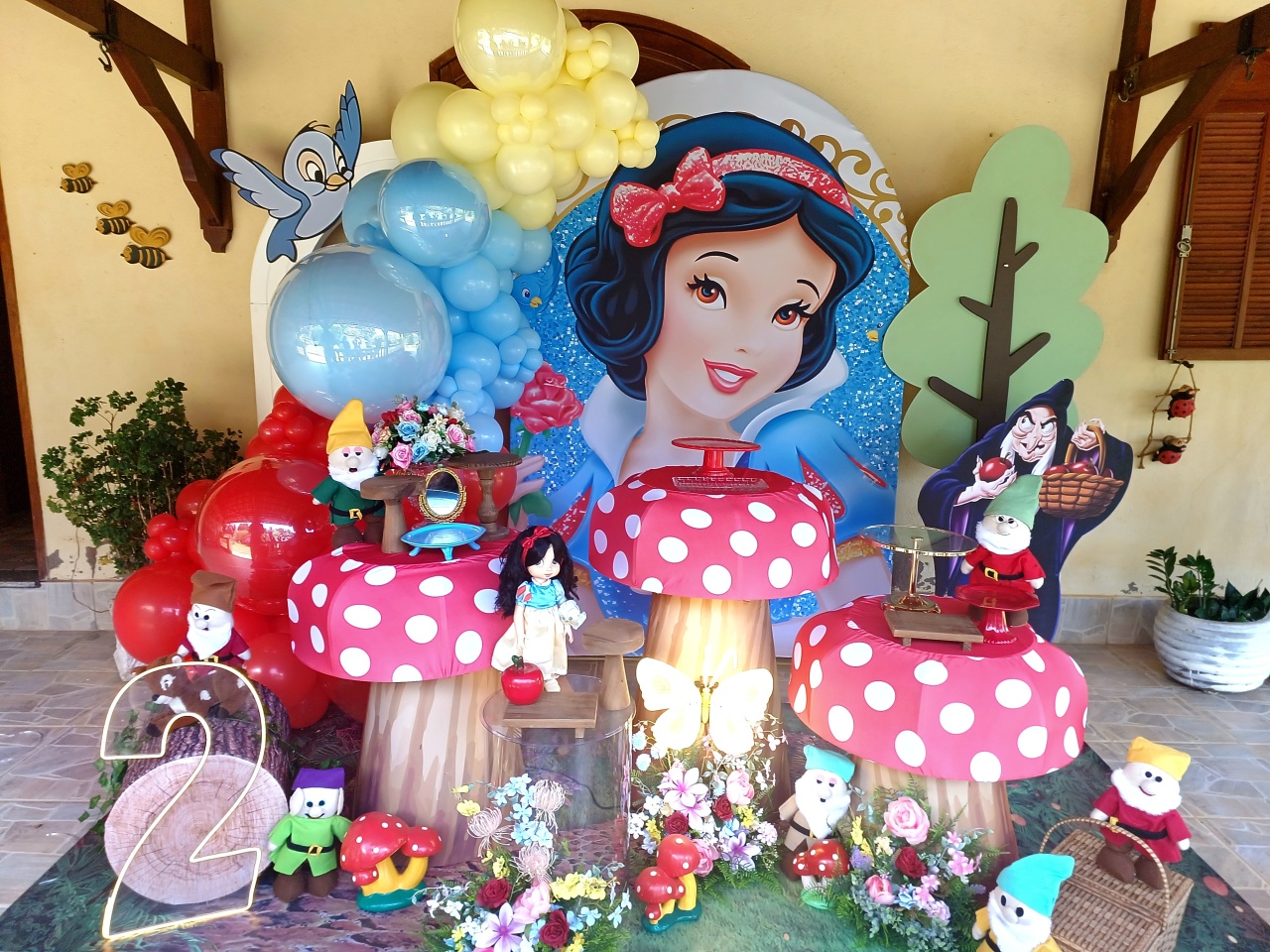 Branca de Neve Premium  - maequerofestalocacoesbq