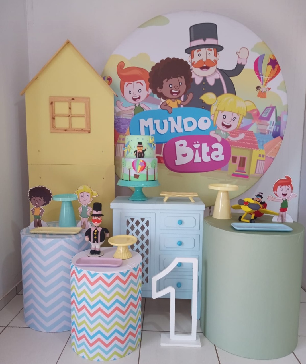Kit Completo Mundo Bita Menino+Número de Chão  - Mimo e Arte Decor e Locações 