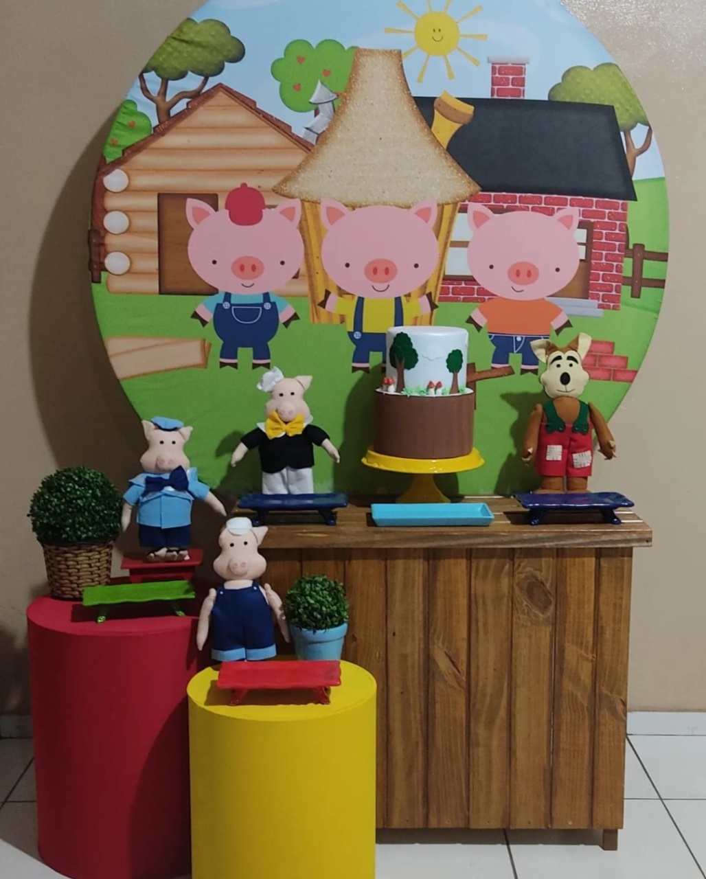 Kit Classico Três Porquinhos  - Mimo e Arte Decor e Locações 