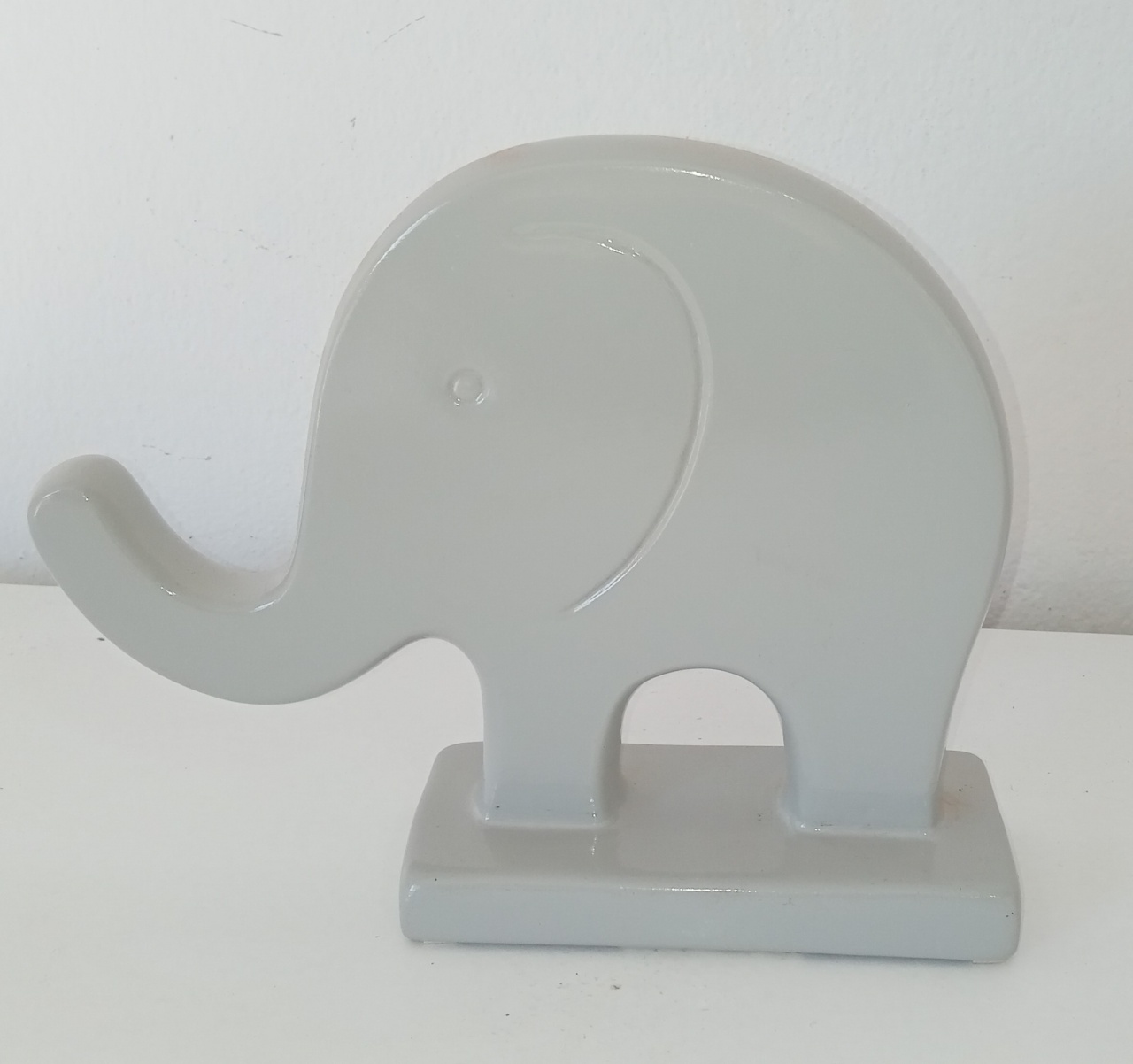 Elefante Em Louça  - Mimo e Arte Decor e Locações 