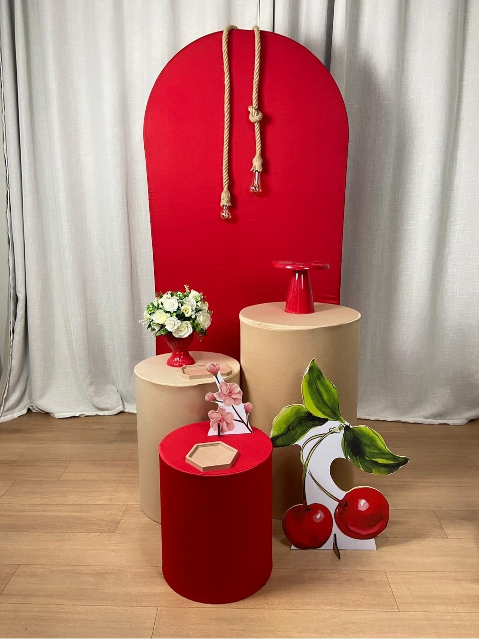 Composição - Vermelho Cereja - CAMILA TONON LOCAÇÕES