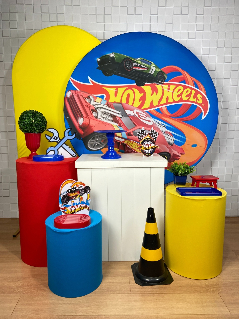 Kit Diamante - Hotwheels - CAMILA TONON LOCAÇÕES
