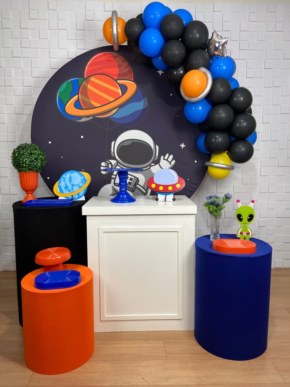 Kit Ouro - Astronauta - CAMILA TONON LOCAÇÕES
