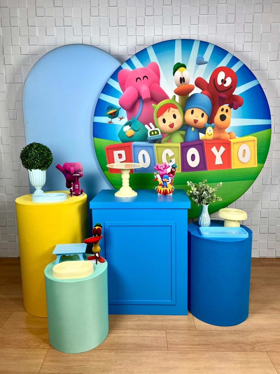 Kit Diamante - Pocoyo - CAMILA TONON LOCAÇÕES