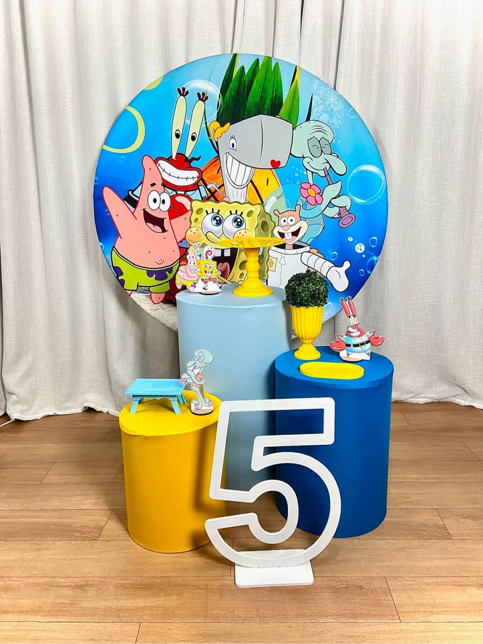 Kit Prata - Bob Esponja - CAMILA TONON LOCAÇÕES