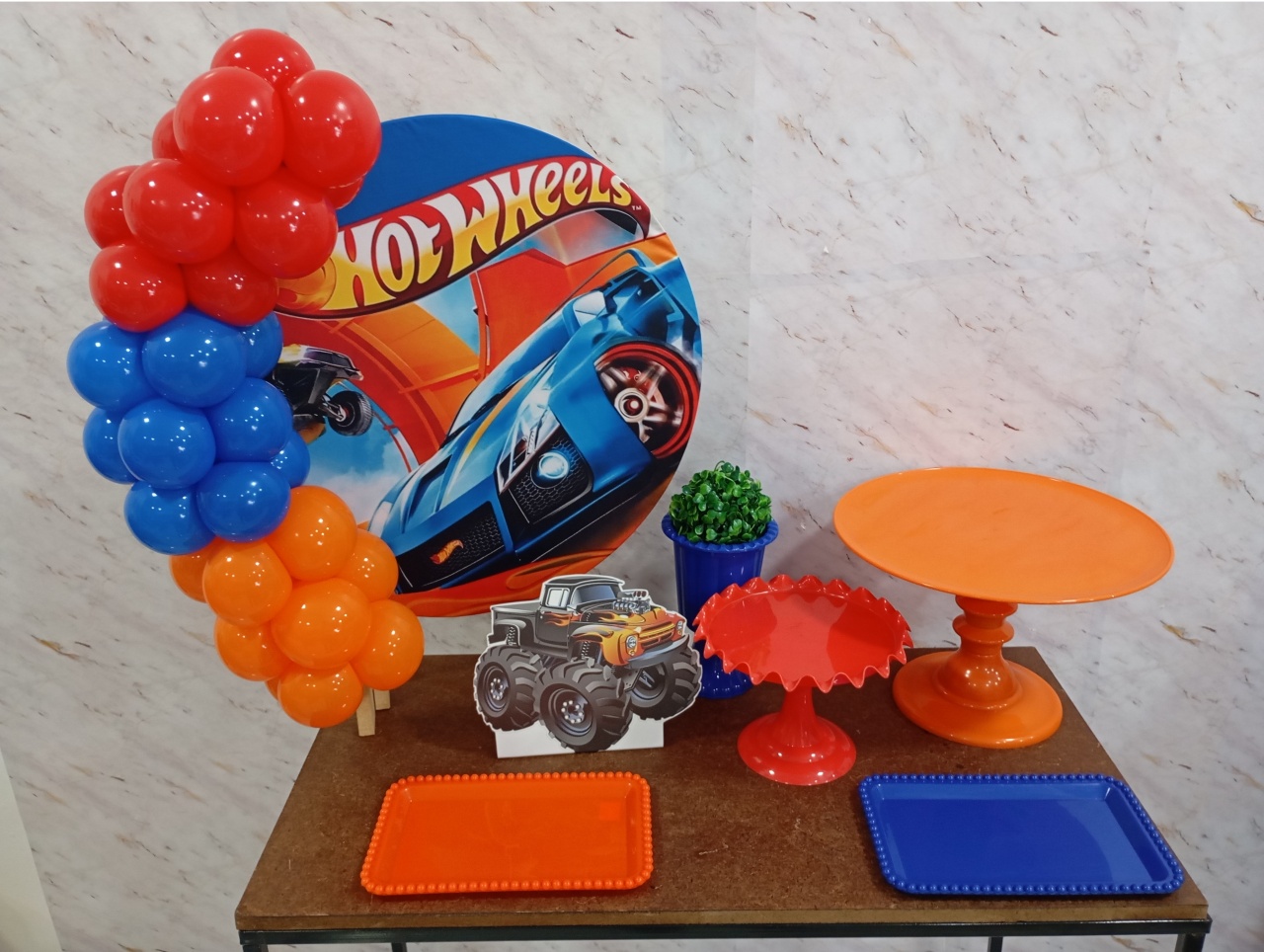 Mini Kit de Mesa Hotwheels - Greicy Art´s Decor