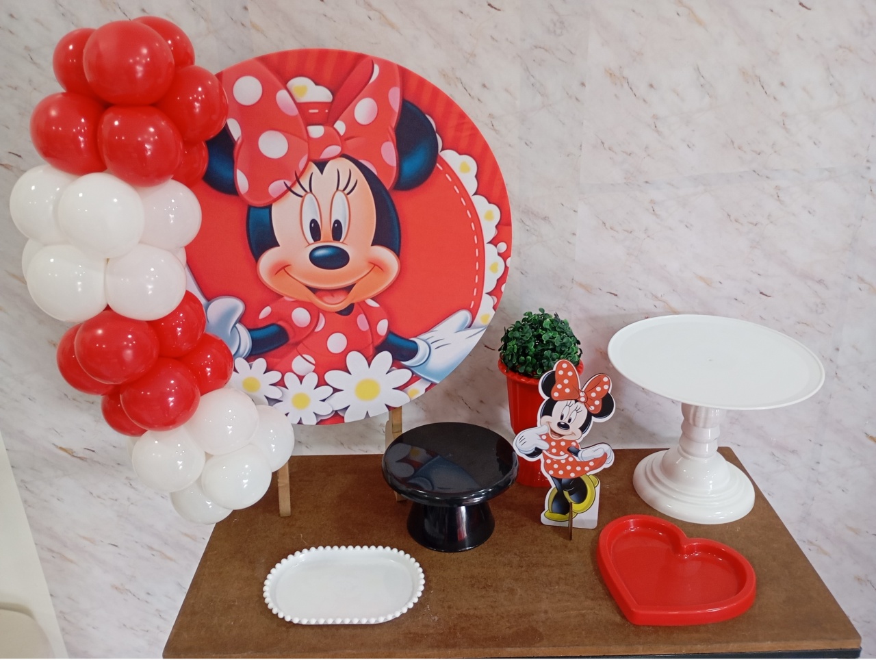 Mini Kit de Mesa Minnie Vermelha - Greicy Art´s Decor