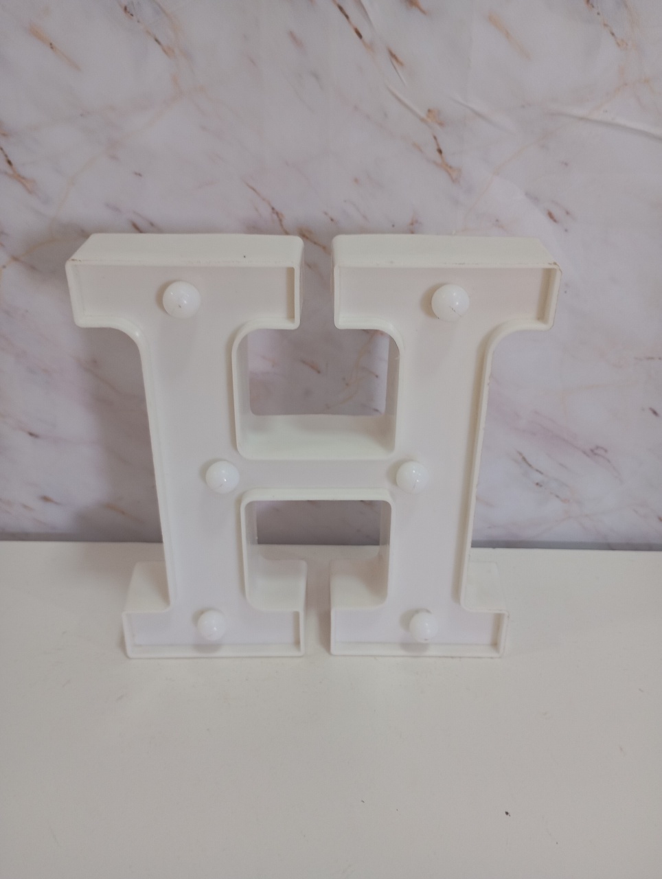 Led Mesa Decorativo Letra H - Greicy Art´s Decor