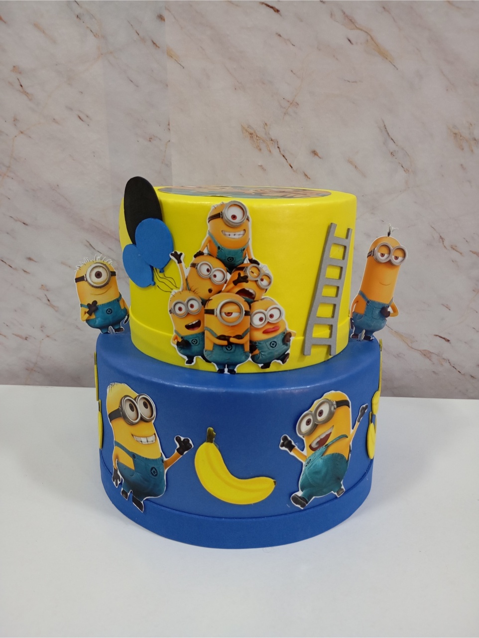 Bolo Fake Minions - Greicy Art´s Decor