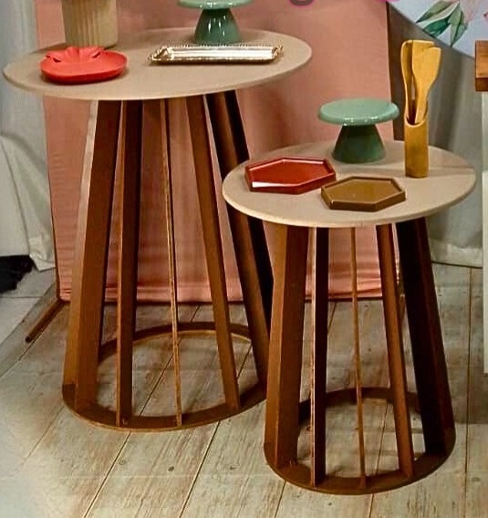 Dupla de Mesa Cone Ripada Tampo Cappuccino - Vilegria Festas