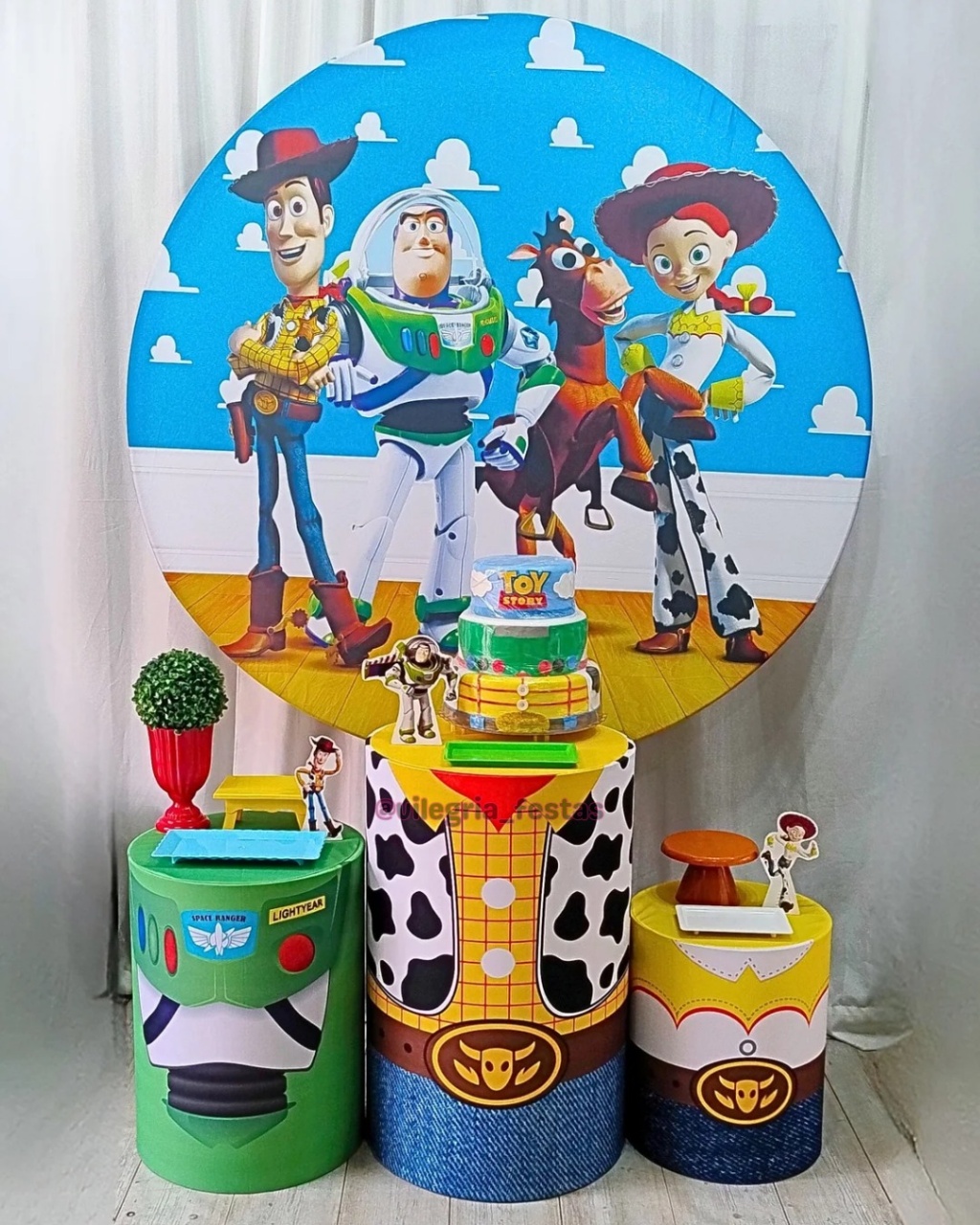 Kit Arco Íris Toy Story - Vilegria Festas