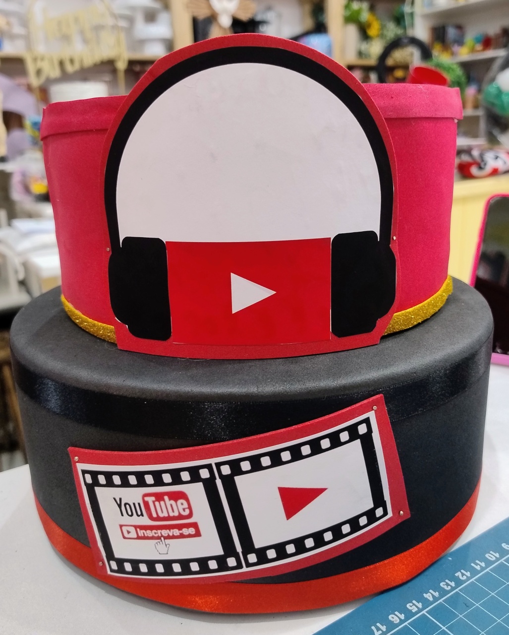 Bolo Fake 2And Youtube - Vilegria Festas