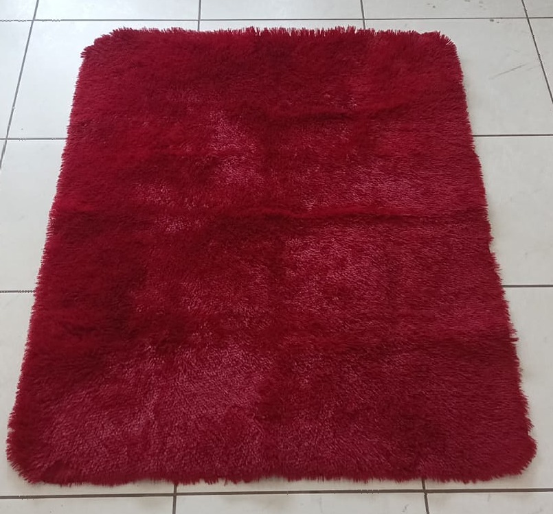 Tapete Felpudo Vermelho P - Vilegria Festas