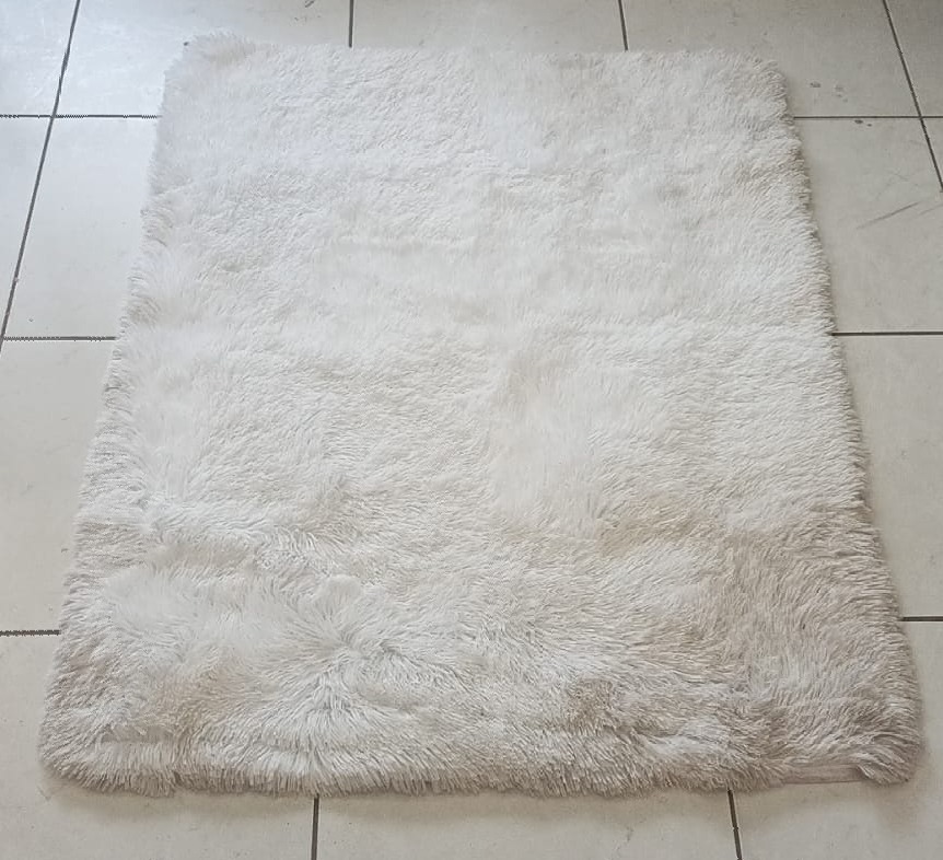 Tapete Felpudo Branco P - Vilegria Festas