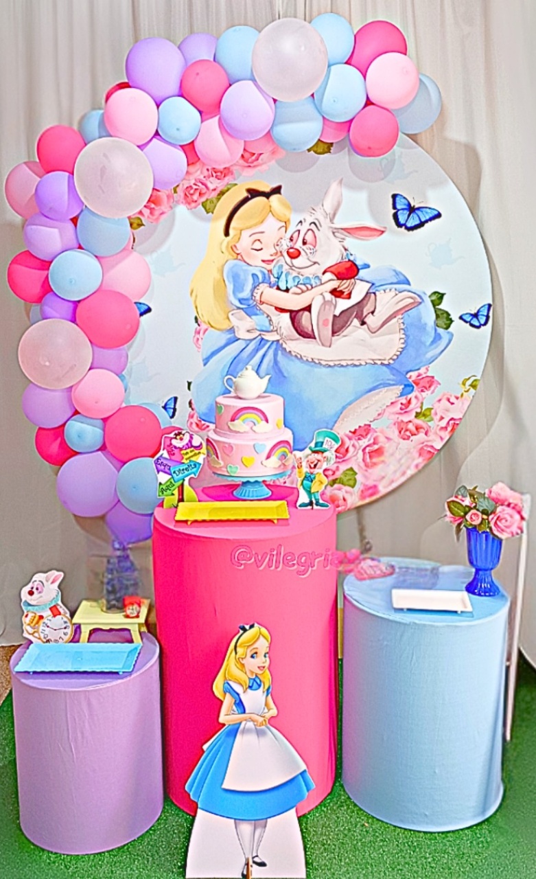 Kit Arco Íris Alice No Pais das Maravilhas - Vilegria Festas