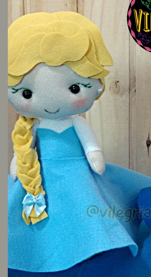 Feltro Frozen Elza - Vilegria Festas