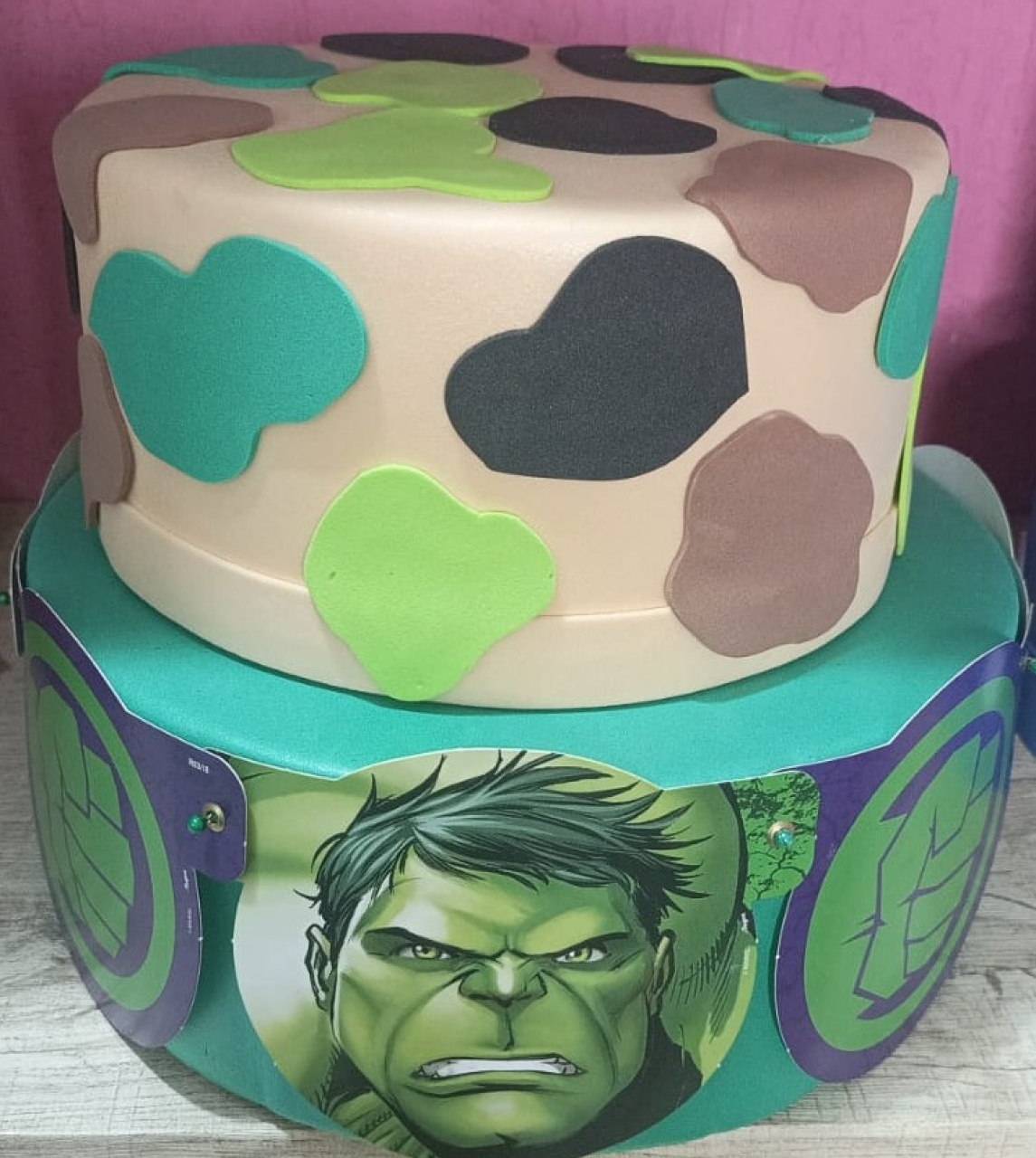 Bolo Fake 2And Hulk - Vilegria Festas