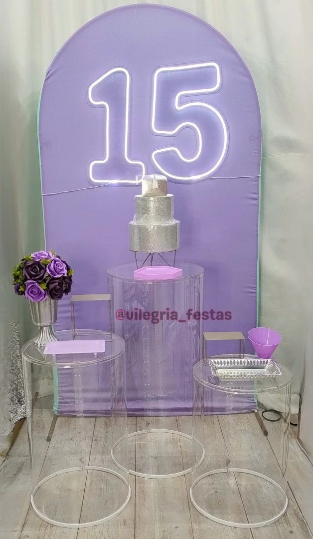 Composição Lilás E Prata Cilindro Acrílico Com Led - Vilegria Festas