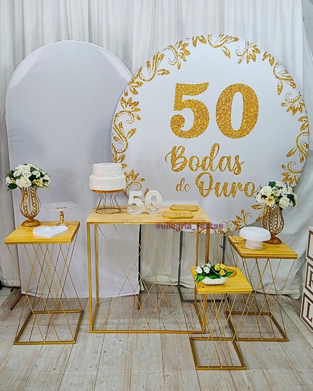 Composição Bodas de Ouro 1 - Vilegria Festas