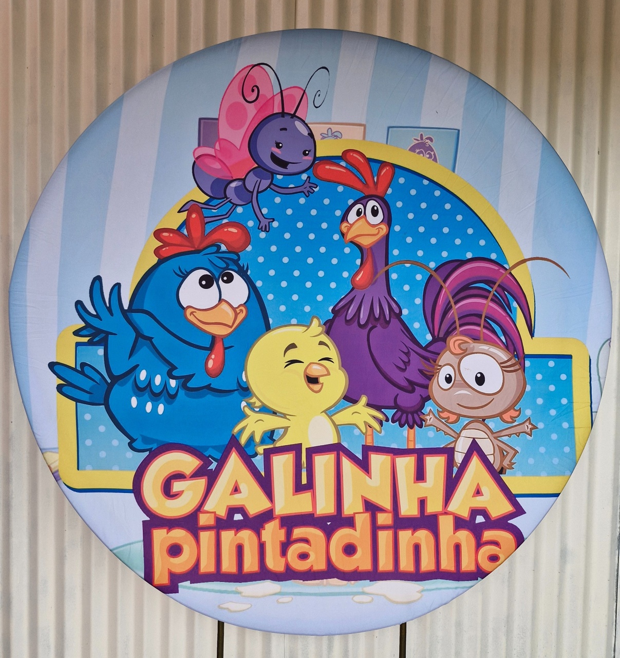 Capa Painel Galinha Pintadinha F. Azul 1,5 - DIVINA BELLAS FESTAS PEGUE E MONTE