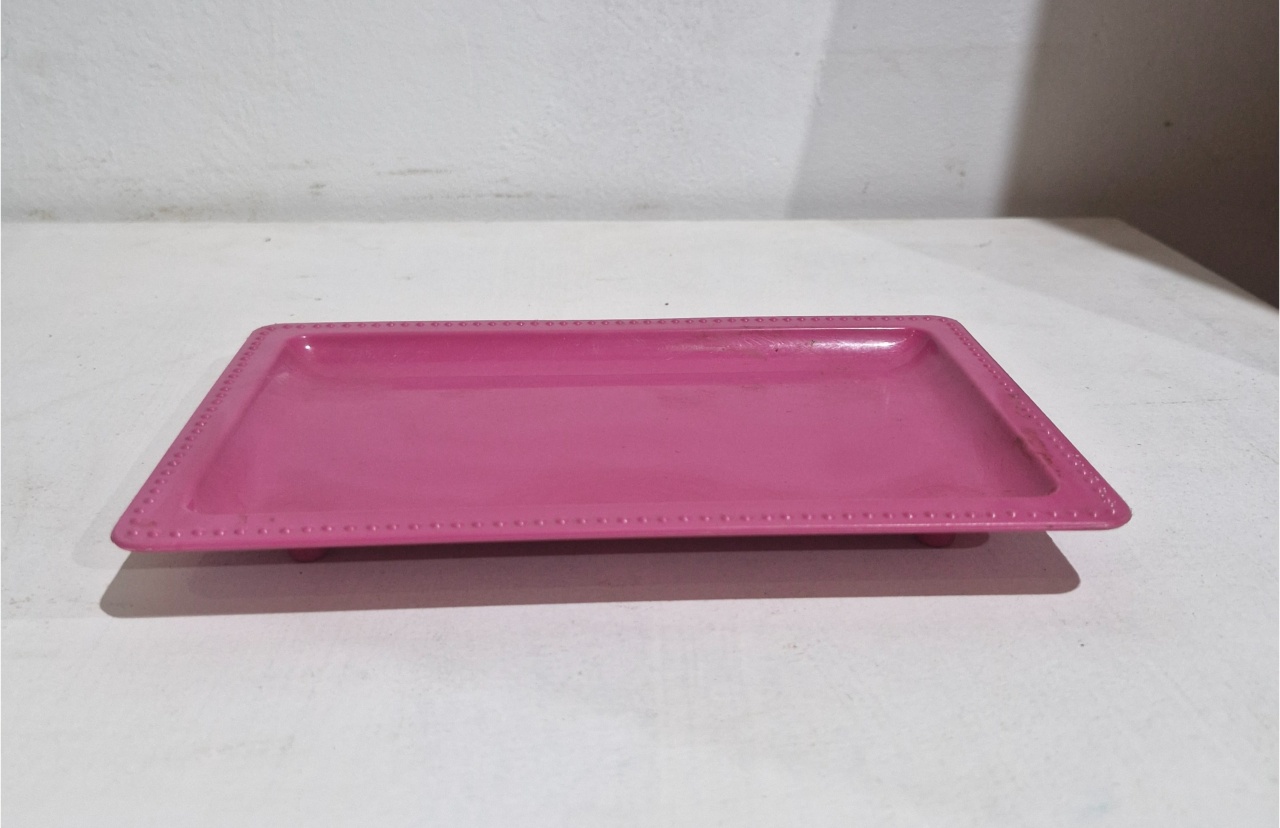 Bandeja Rosa Pink  Baixa Peq - DIVINA BELLAS FESTAS PEGUE E MONTE