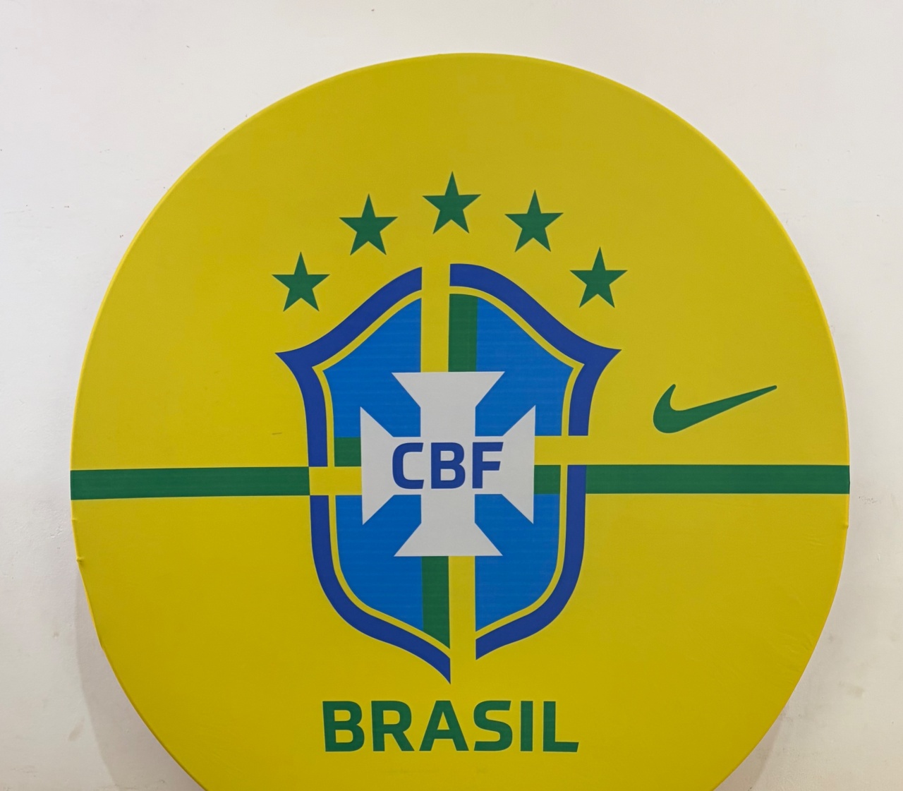 Brasil Cbf Verde Amarelo Capa Redondo 1,5 - DIVINA BELLAS FESTAS PEGUE E MONTE
